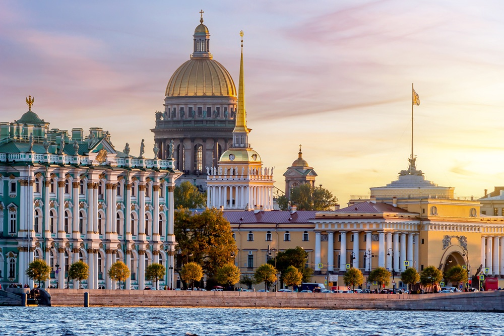 Экскурсионные прогулки по рекам и каналам Санкт-Петербурга 